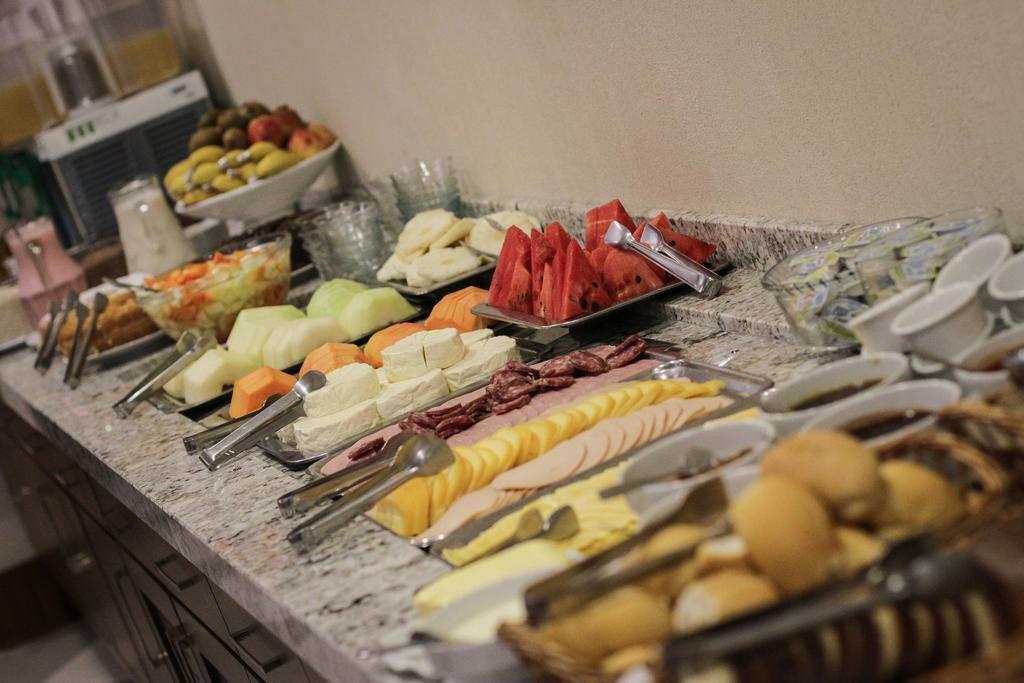 Life Hotel Infinity Грамаду Екстериор снимка