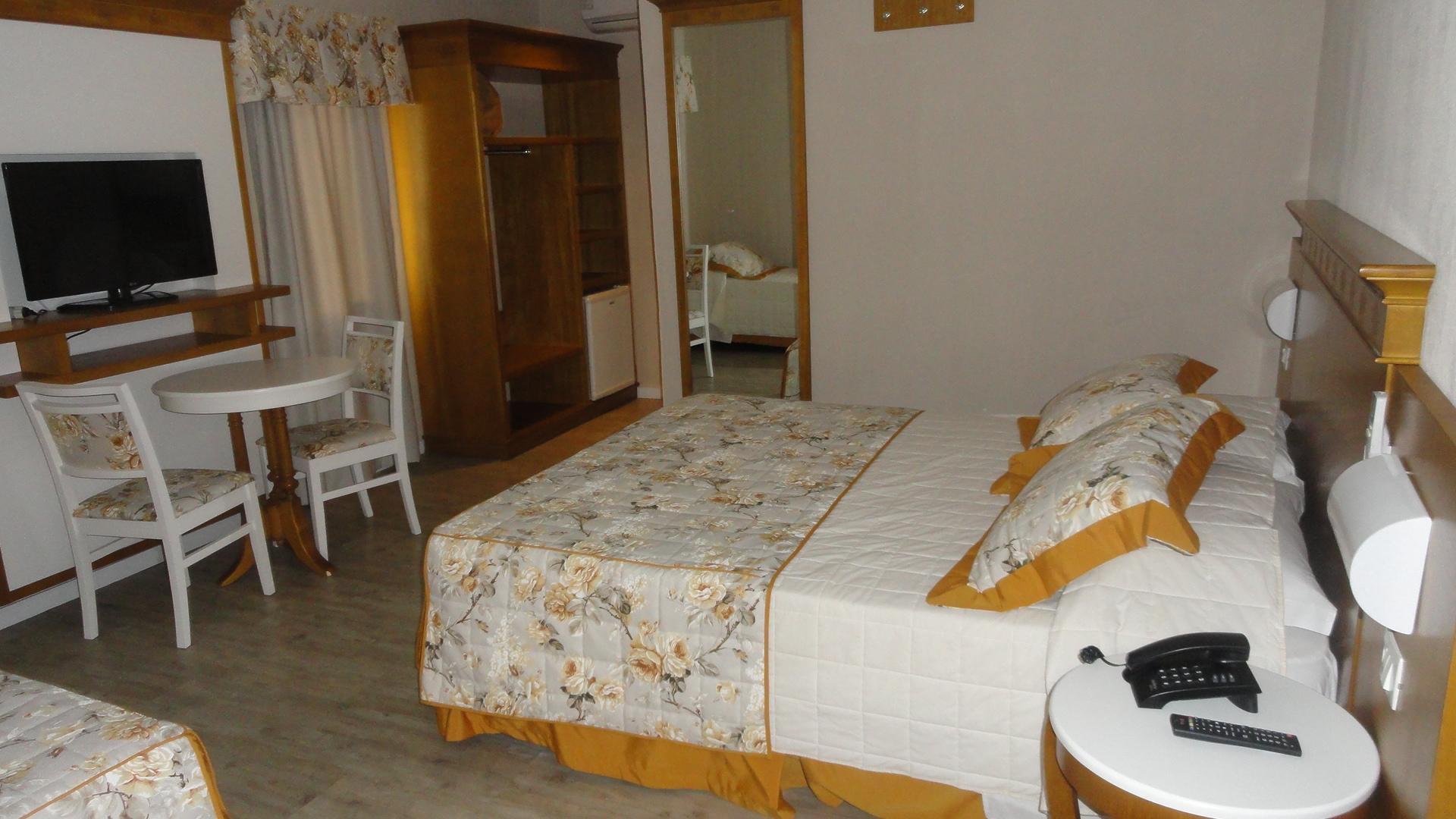 Life Hotel Infinity Грамаду Екстериор снимка