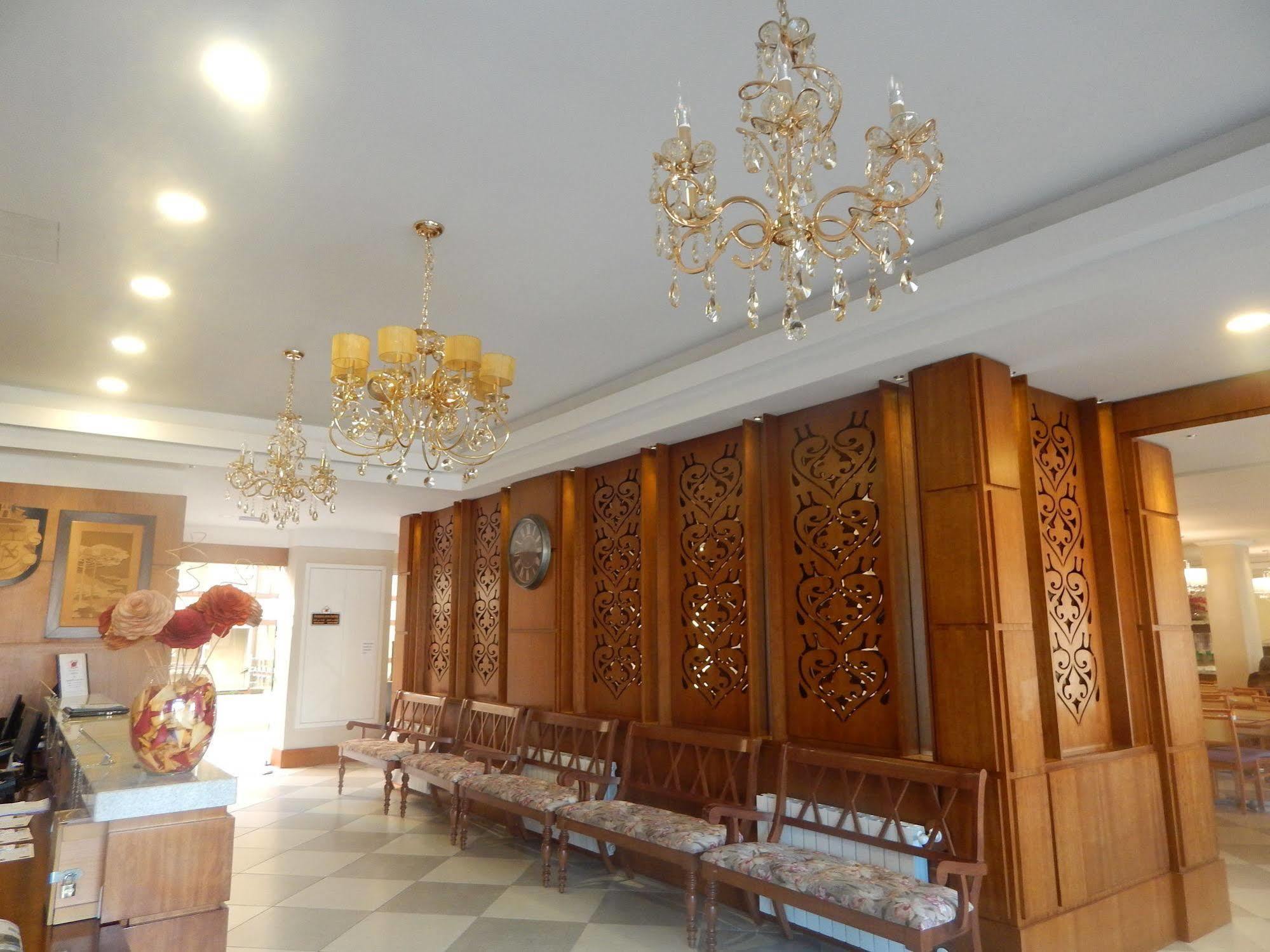 Life Hotel Infinity Грамаду Екстериор снимка