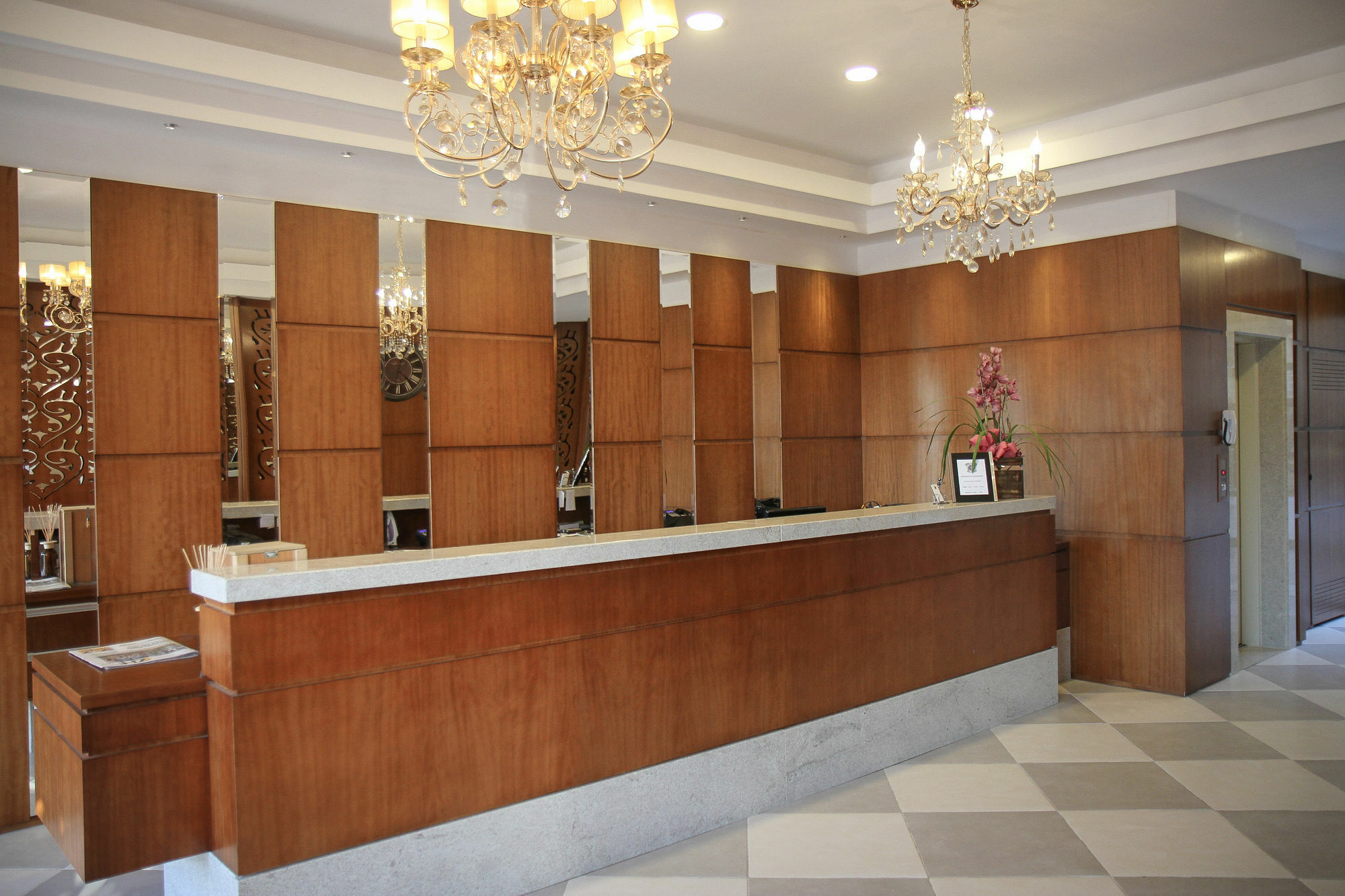 Life Hotel Infinity Грамаду Екстериор снимка