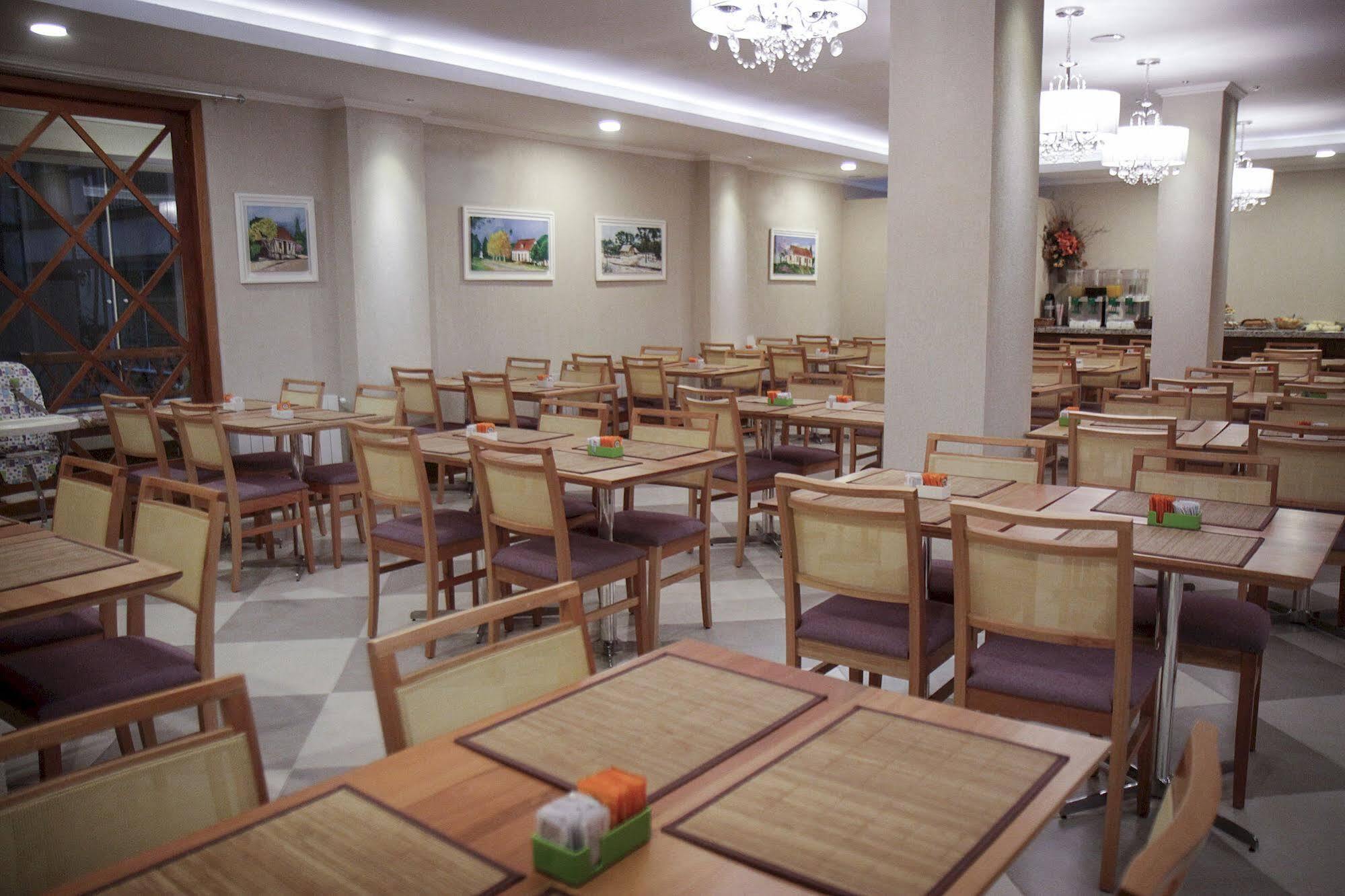 Life Hotel Infinity Грамаду Екстериор снимка
